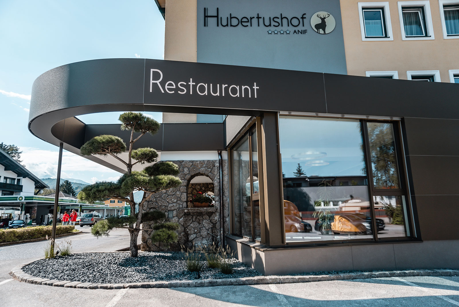 Hotel hubertushof in ANif Facelift